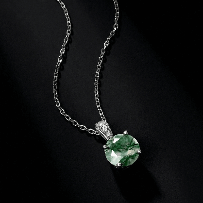 Agate Necklace in Silver