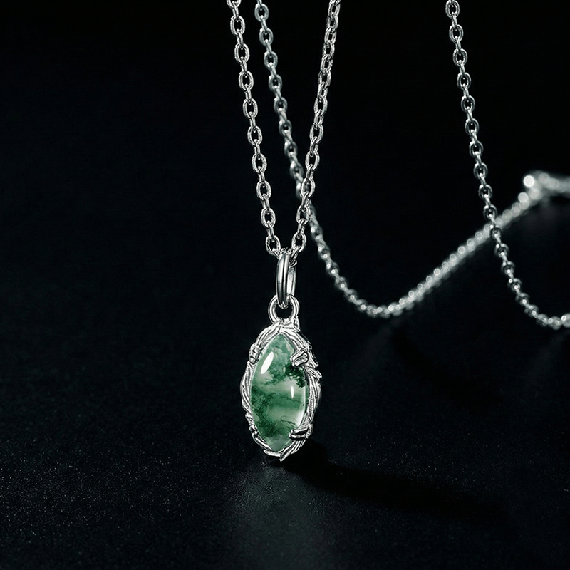 moss agate pendant necklace in green